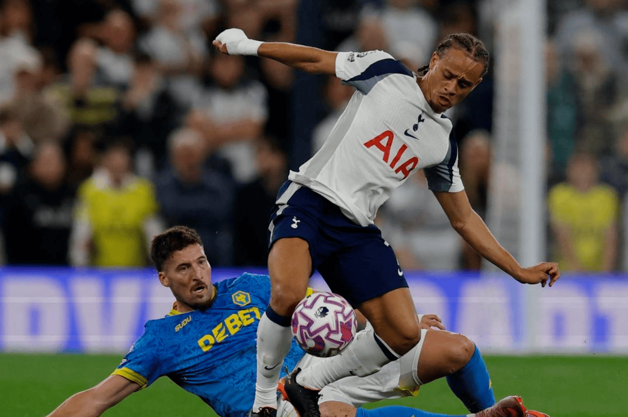 风云突变迈阿密热火国际比赛日篮板制胜,英超版图或变,气氛紧张,临场指挥获称赞 风云突变迈阿密热火国际比赛日篮板制胜,英超版图或变,气氛紧张,临场指挥获称赞