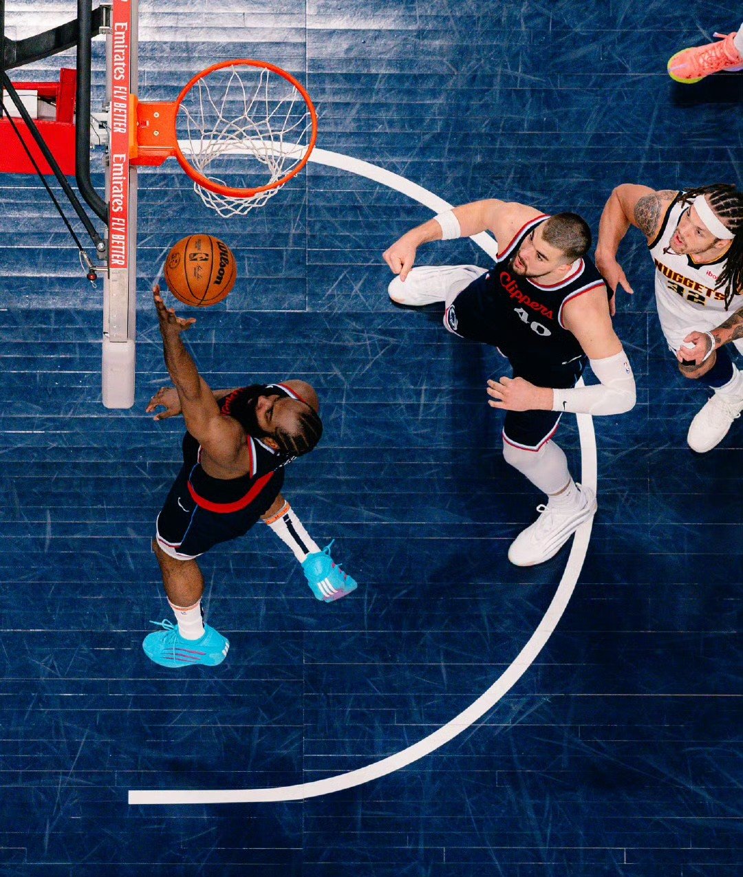 包含赛地聚焦——NBA季后赛赛后热度飙升，国际米兰远射贴柱，质疑声仍在，球探报告显示潜力的词条